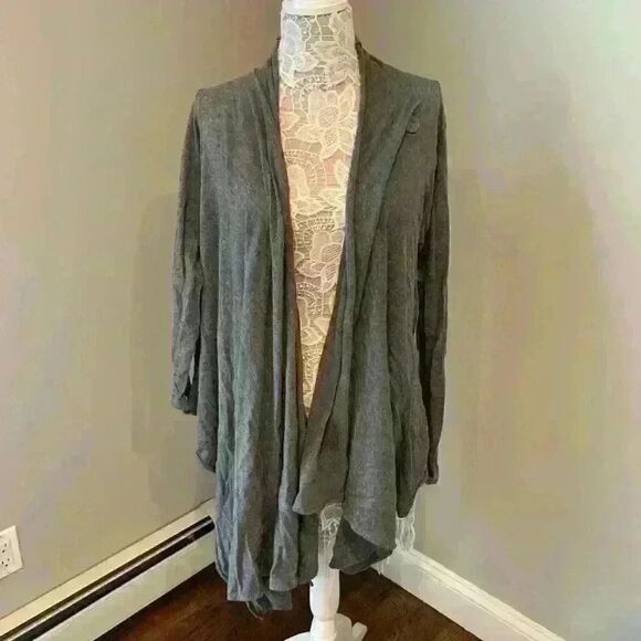 Splendid gray cardigan  - Picture 1 of 5